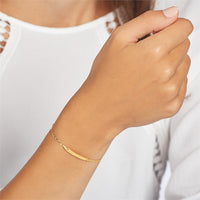 Dieses Foto zeigt ein Tragebeispiel des Armbands aus 375er Gold